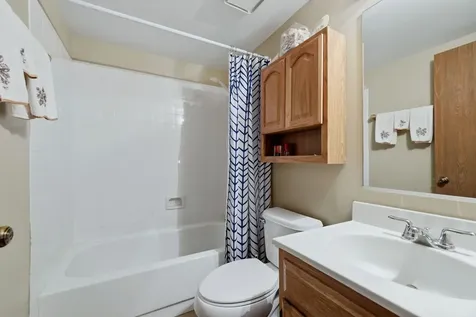 1215 Williamsport Drive Westmont IL 60559