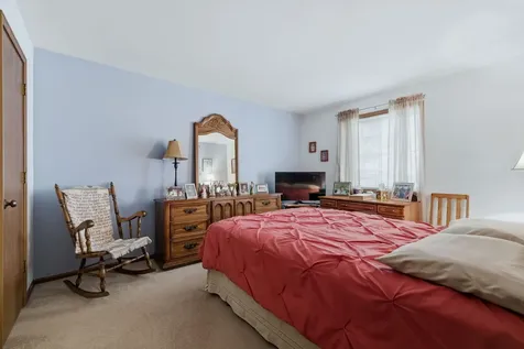 1215 Williamsport Drive Westmont IL 60559