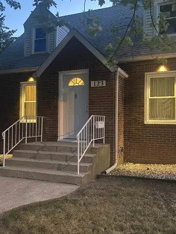 123 South Alma Avenue Kankakee IL 60901