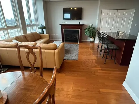 6000 North Cicero Avenue Chicago IL 60646