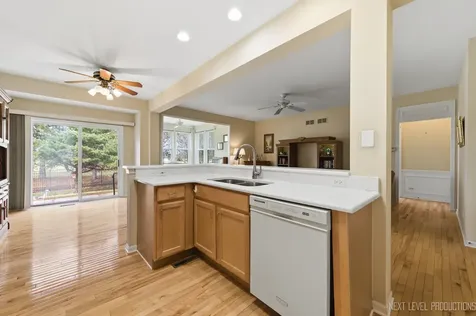 4211 Whitehall Lane Algonquin IL 60102