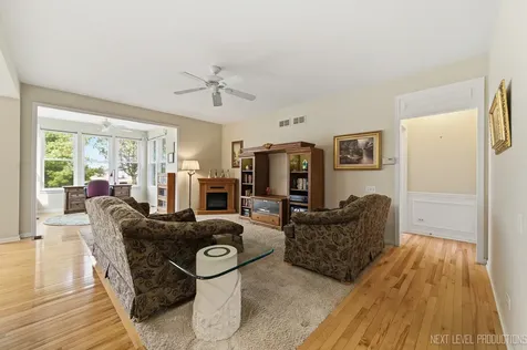 4211 Whitehall Lane Algonquin IL 60102