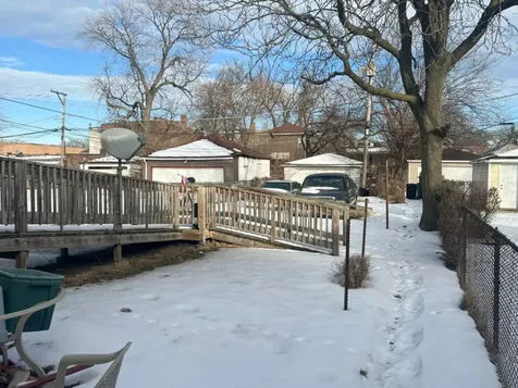 7531 South Indiana Avenue Chicago IL 60619