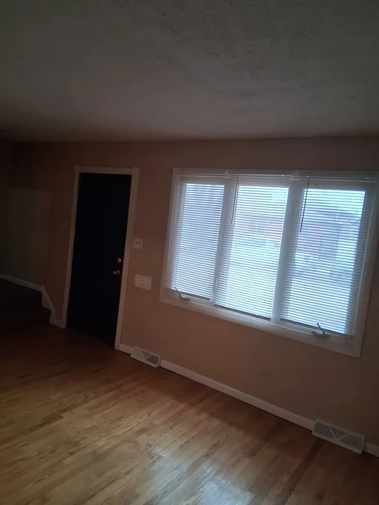 215 East 90th Place Chicago IL 60619