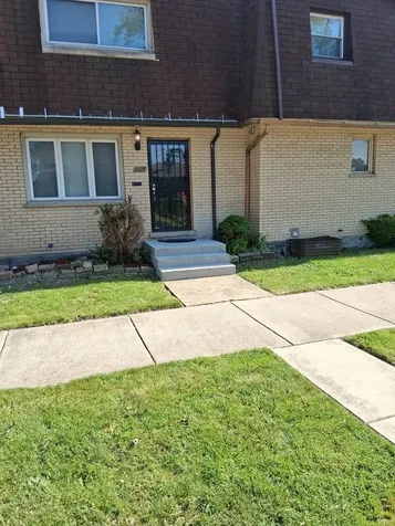 215 East 90th Place Chicago IL 60619