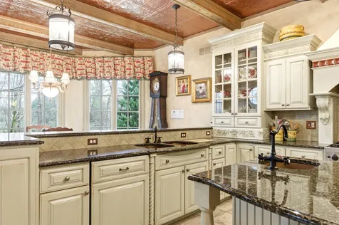 1317 Fox Glen Drive St. Charles IL 60174