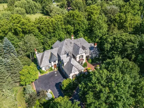 1317 Fox Glen Drive St. Charles IL 60174