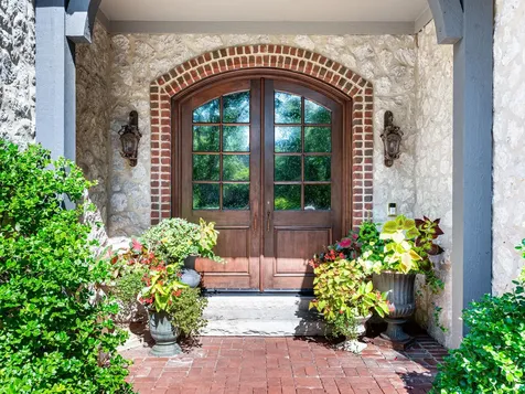 1317 Fox Glen Drive St. Charles IL 60174