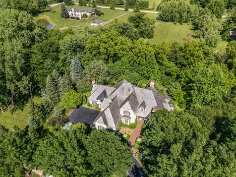 1317 Fox Glen Drive St. Charles IL 60174