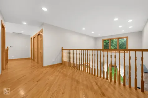 1017 East Red Oak Street Addison IL 60101