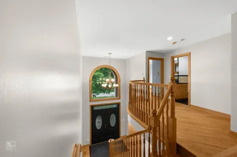 1017 East Red Oak Street Addison IL 60101