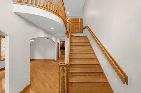 1017 East Red Oak Street Addison IL 60101