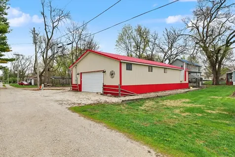 225 East Pine Street Paxton IL 60957