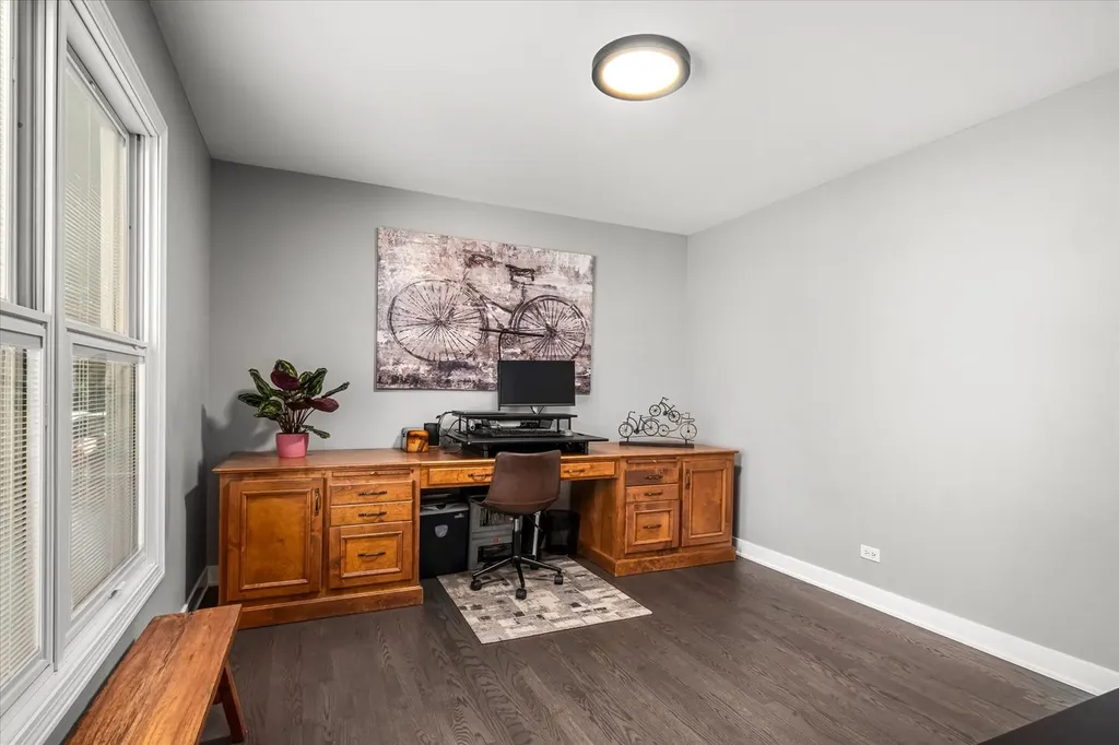 3712 Falkner Drive Naperville IL 60564