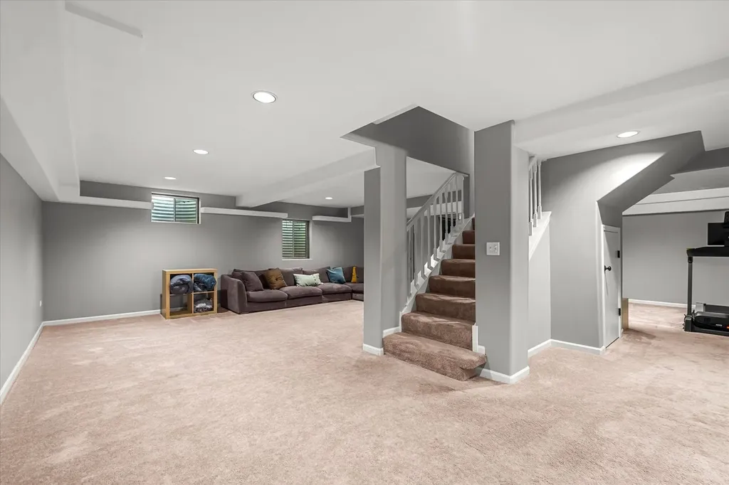 3712 Falkner Drive Naperville IL 60564