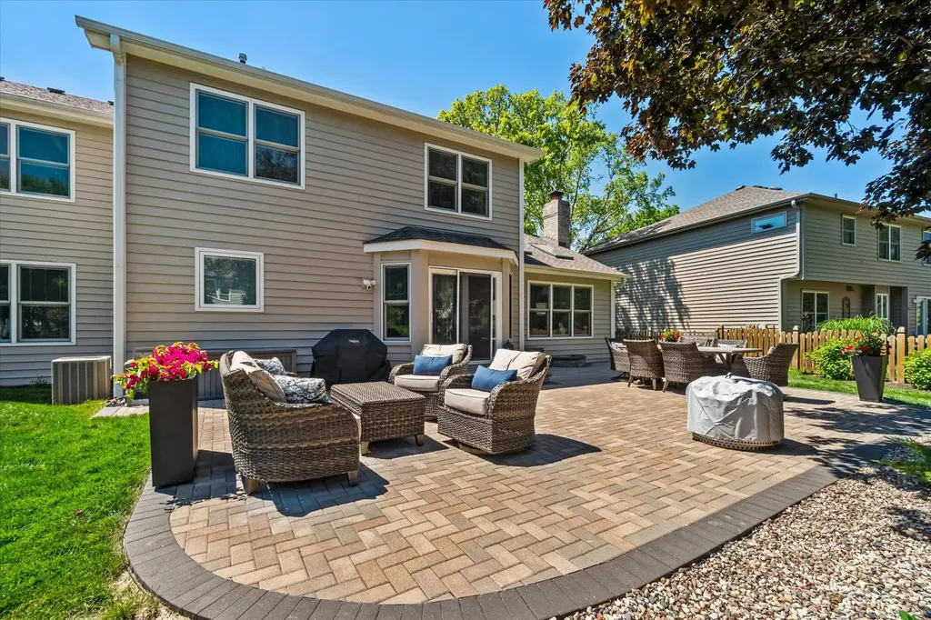 3712 Falkner Drive Naperville IL 60564