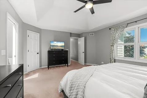 3712 Falkner Drive Naperville IL 60564