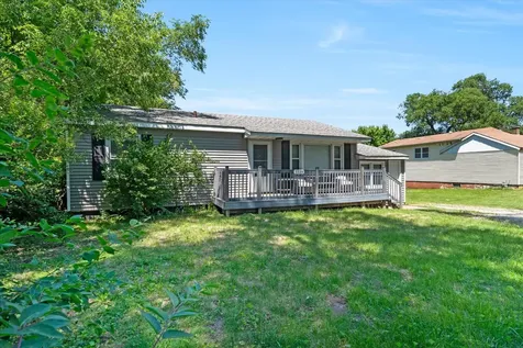 3229 66TH Avenue Moline IL 61265