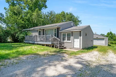 3229 66TH Avenue Moline IL 61265