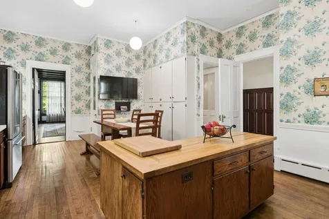 1616 Forest Place Evanston IL 60201