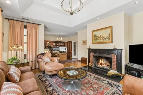 1616 Forest Place Evanston IL 60201