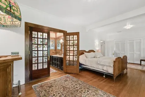 1616 Forest Place Evanston IL 60201