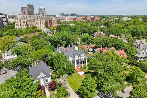 1616 Forest Place Evanston IL 60201