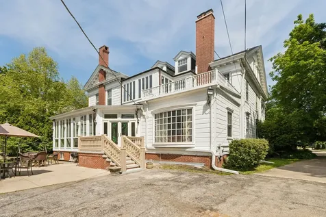 1616 Forest Place Evanston IL 60201