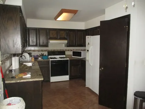 855 Charles Street Crete IL 60417