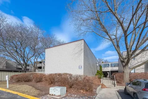 1840 West Highland Avenue Elgin IL 60123