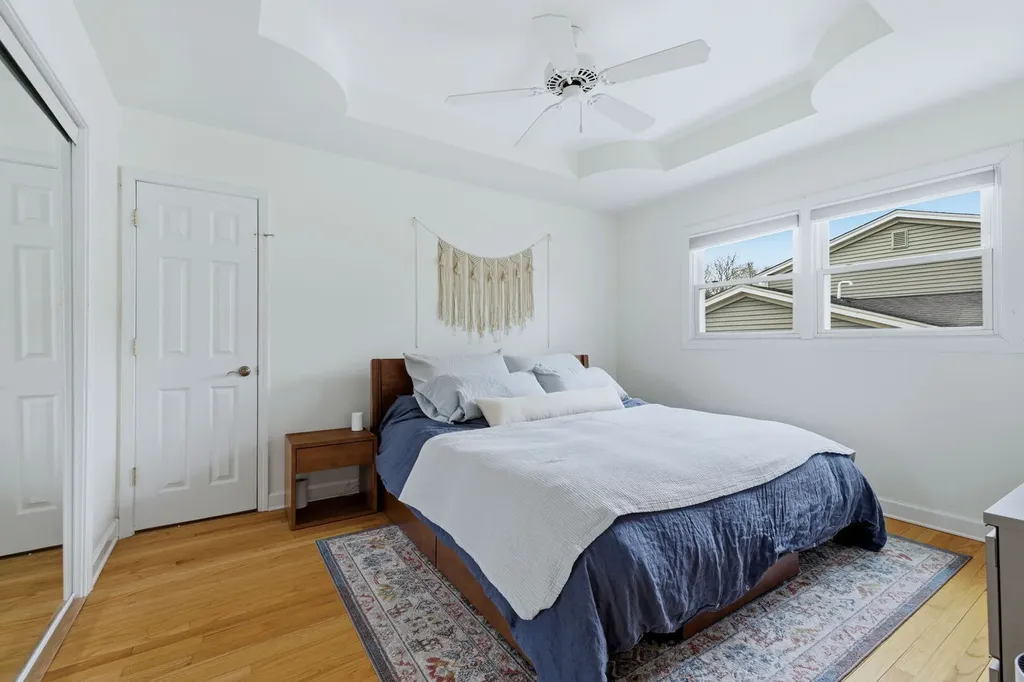 1009 Douglas Avenue Naperville IL 60540
