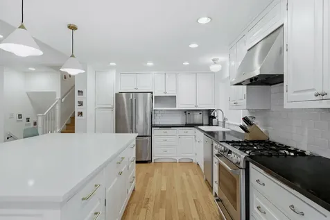 1009 Douglas Avenue Naperville IL 60540