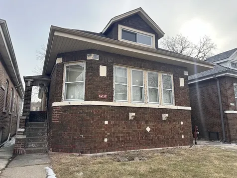 8239 South Kenwood Avenue Chicago IL 60619