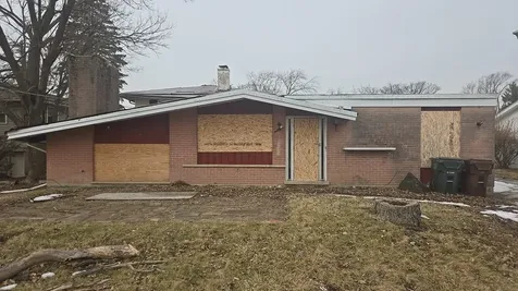 19011 Loretto Lane Country Club Hills IL 60478