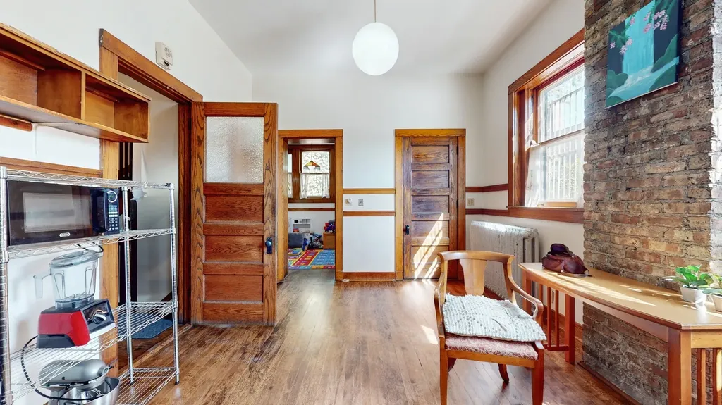 5235 South University Avenue Chicago IL 60615