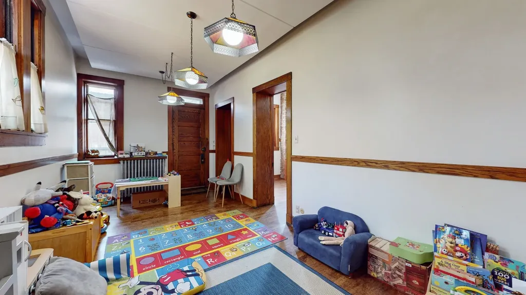 5235 South University Avenue Chicago IL 60615