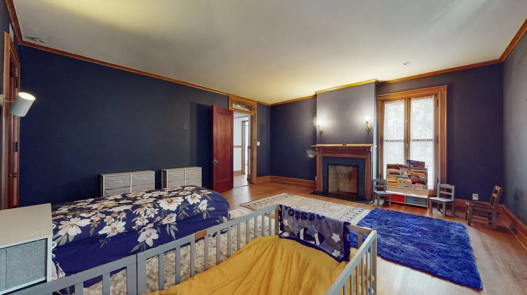 5235 South University Avenue Chicago IL 60615