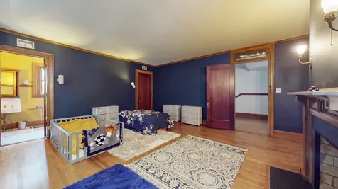 5235 South University Avenue Chicago IL 60615