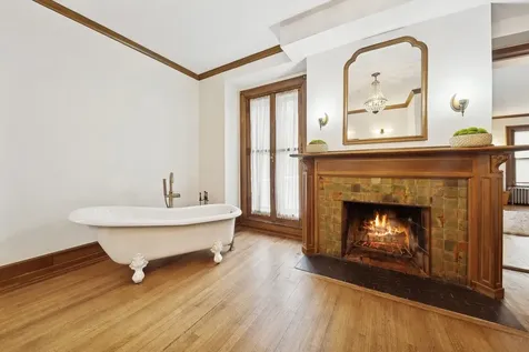 5235 South University Avenue Chicago IL 60615