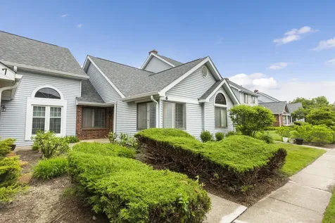 6 Hastings Lane Lincolnshire IL 60069