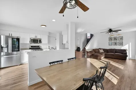 811 Mission Boulevard Joliet IL 60436