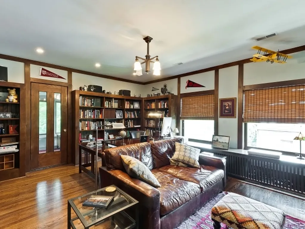 1201 East 56th Street Chicago IL 60637