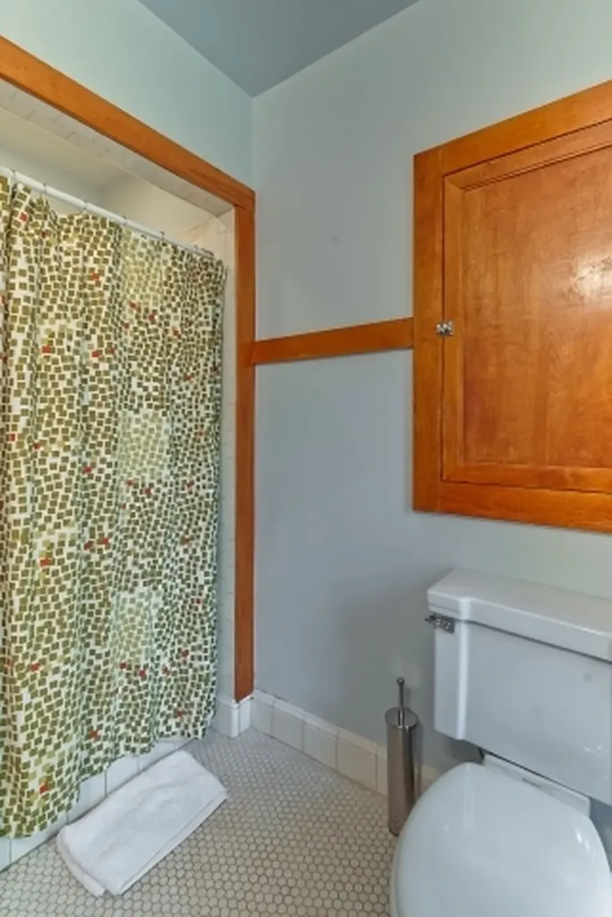 1201 East 56th Street Chicago IL 60637