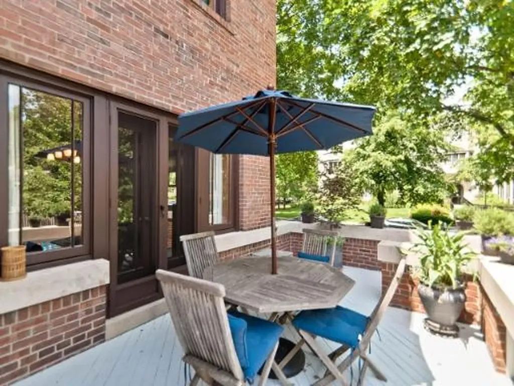 1201 East 56th Street Chicago IL 60637