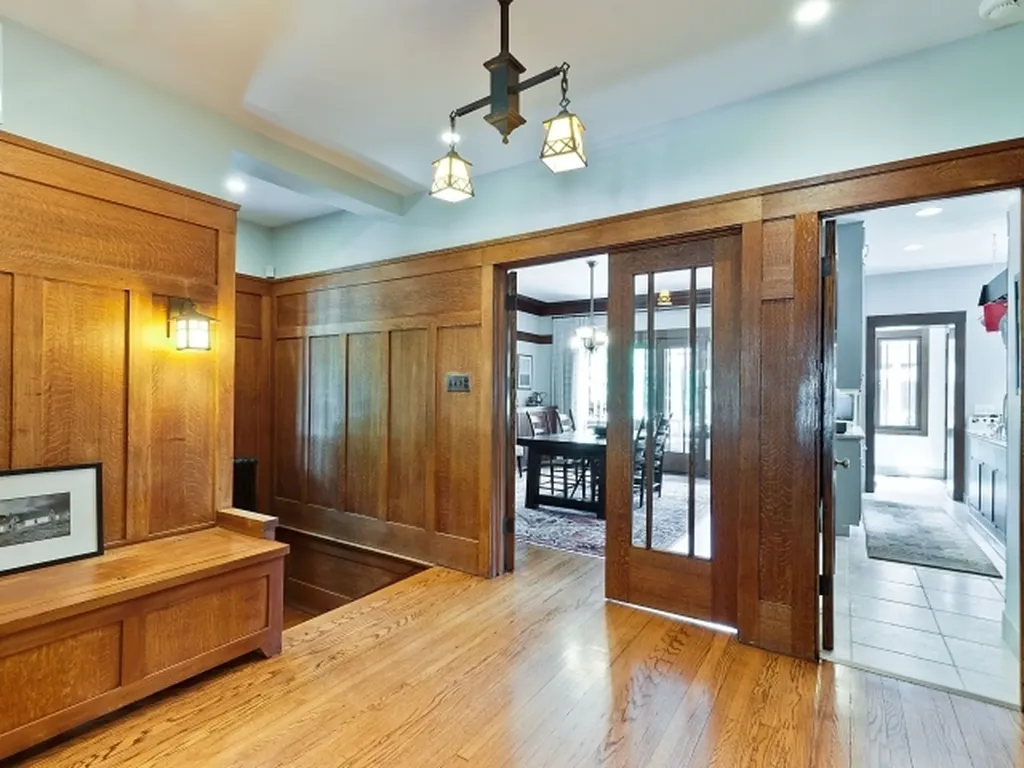 1201 East 56th Street Chicago IL 60637