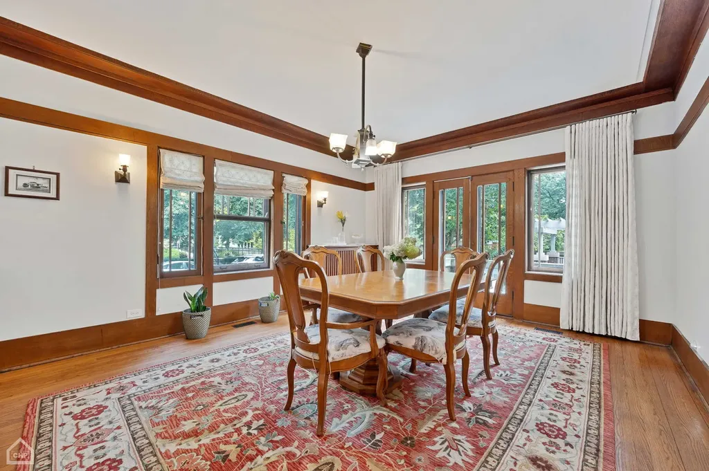 1201 East 56th Street Chicago IL 60637