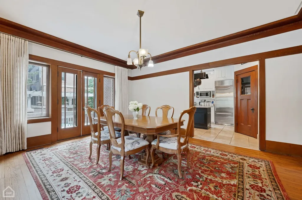 1201 East 56th Street Chicago IL 60637