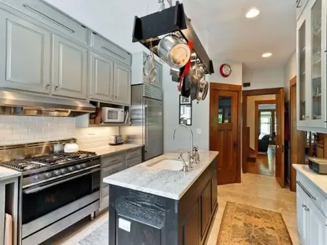 1201 East 56th Street Chicago IL 60637
