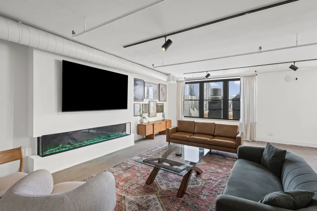 728 West Jackson Boulevard Chicago IL 60661