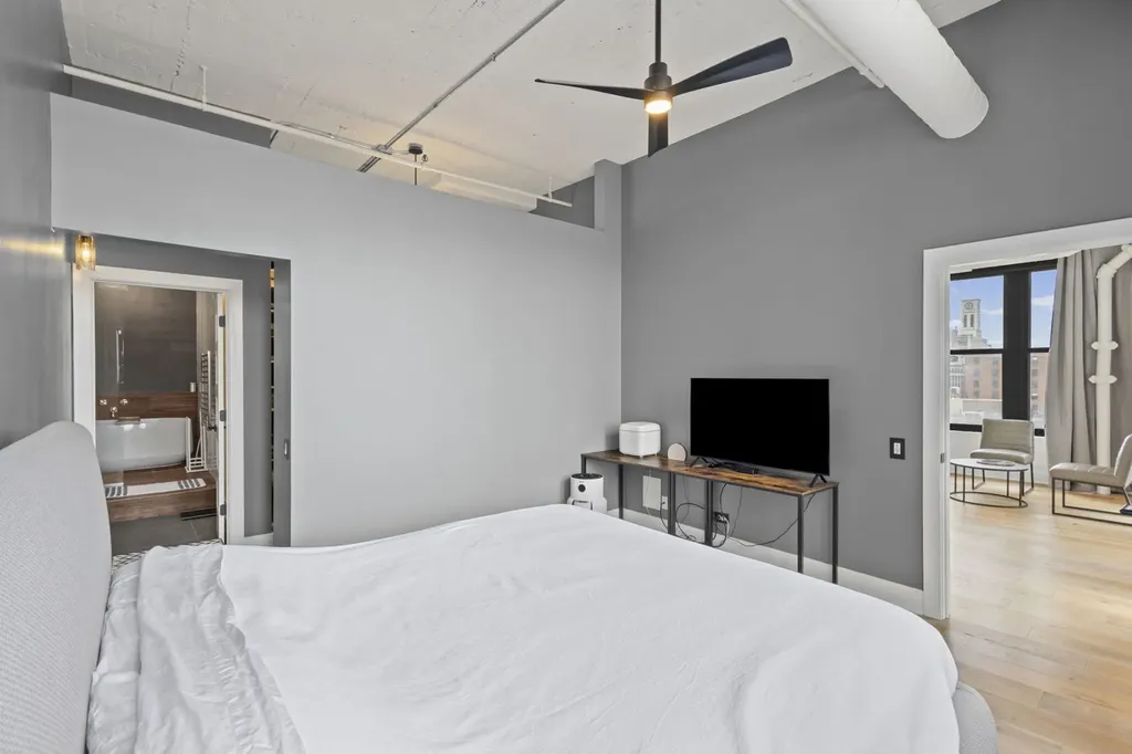 728 West Jackson Boulevard Chicago IL 60661